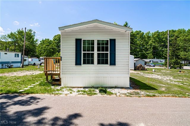 8323 Eagle Road 42, Kirtland, OH 44094