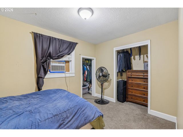 216 Se TOWNSHIP Rd, Canby, OR 97013