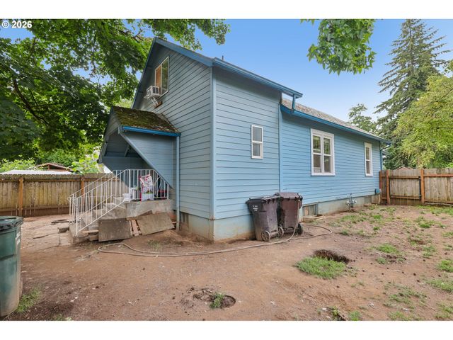 216 Se TOWNSHIP Rd, Canby, OR 97013