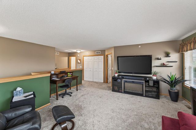 4478 Rosemary Way 7, Hugo, MN 55038