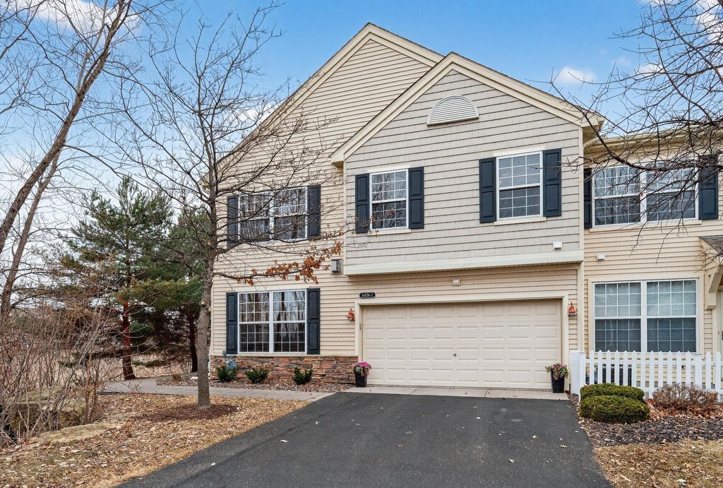 4478 Rosemary Way 7, Hugo, MN 55038