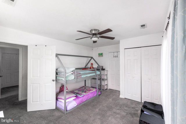 812 SILVER AVE, Baltimore, MD 21221