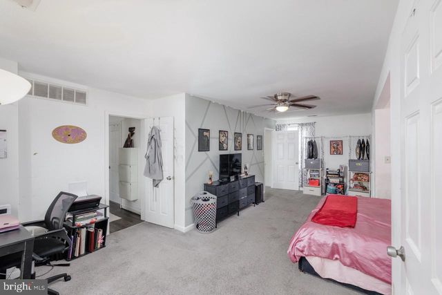 812 SILVER AVE, Baltimore, MD 21221