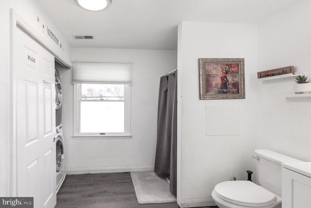 812 SILVER AVE, Baltimore, MD 21221