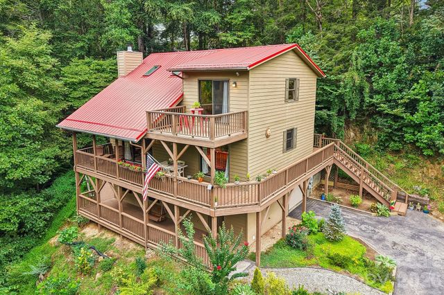 36 Nicholas Lane, Maggie Valley, NC 28751