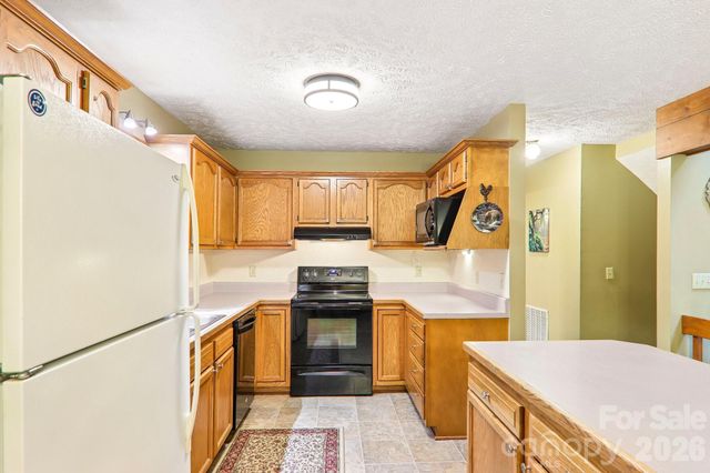 36 Nicholas Lane, Maggie Valley, NC 28751
