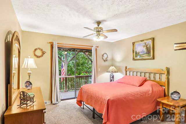 36 Nicholas Lane, Maggie Valley, NC 28751