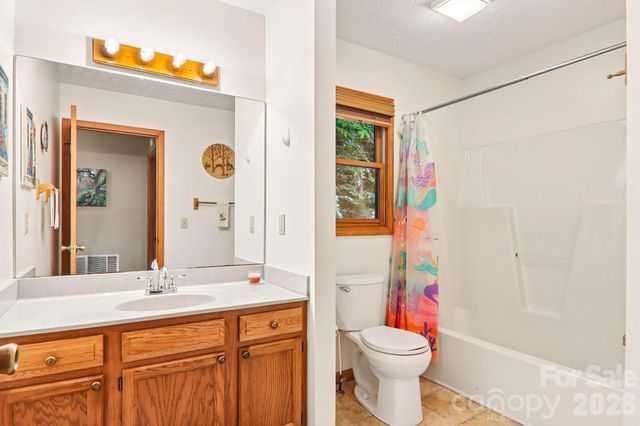 36 Nicholas Lane, Maggie Valley, NC 28751