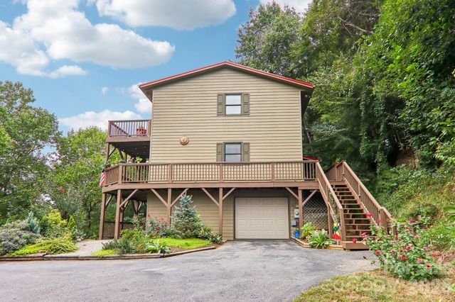 36 Nicholas Lane, Maggie Valley, NC 28751