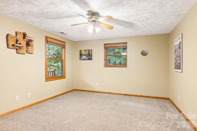 36 Nicholas Lane, Maggie Valley, NC 28751