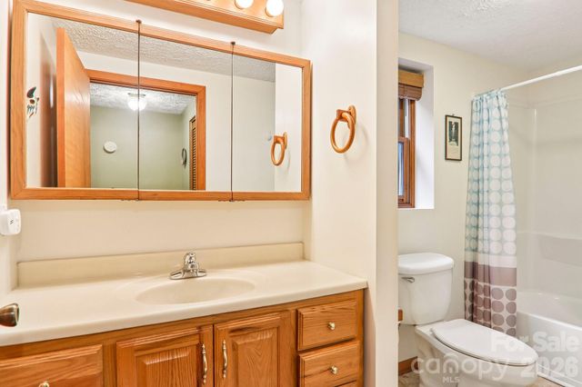 36 Nicholas Lane, Maggie Valley, NC 28751