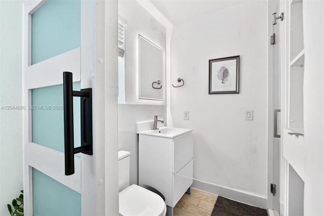 2012 N 31st Rd, Hollywood, FL 33021