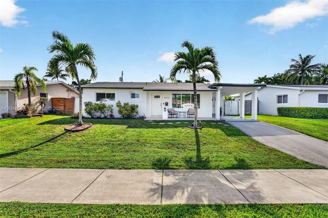 2012 N 31st Rd, Hollywood, FL 33021