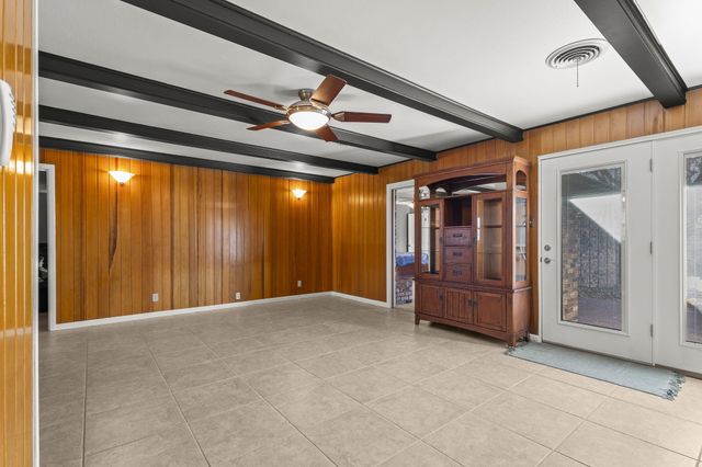 407 North Drive, Abernathy, TX 79311