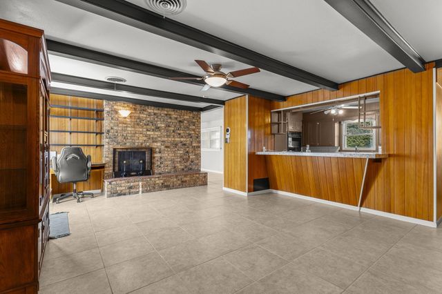 407 North Drive, Abernathy, TX 79311