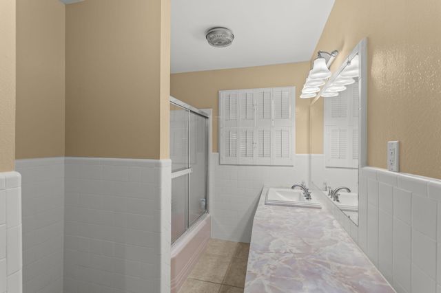 407 North Drive, Abernathy, TX 79311