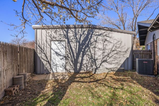 407 North Drive, Abernathy, TX 79311