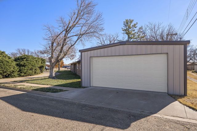 407 North Drive, Abernathy, TX 79311