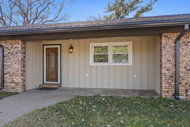 407 North Drive, Abernathy, TX 79311