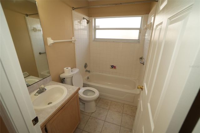 205 INDIAN POINT CIRCLE, Kissimmee, FL 34746