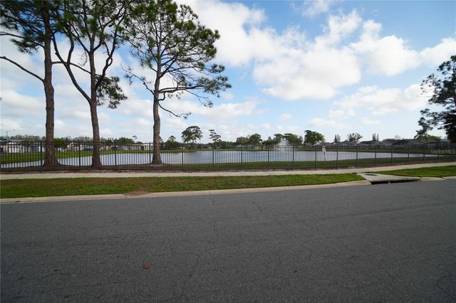 205 INDIAN POINT CIRCLE, Kissimmee, FL 34746