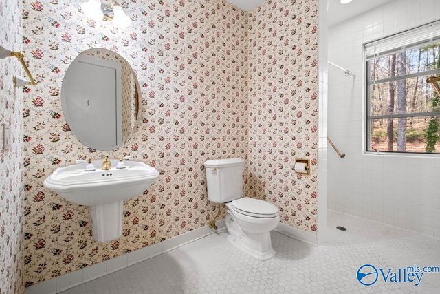 120 River Brow Drive, Gadsden, AL 35901