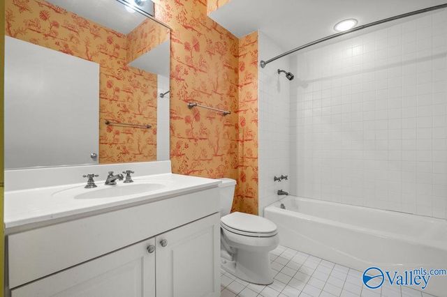 120 River Brow Drive, Gadsden, AL 35901