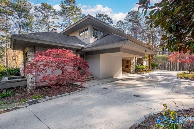 120 River Brow Drive, Gadsden, AL 35901