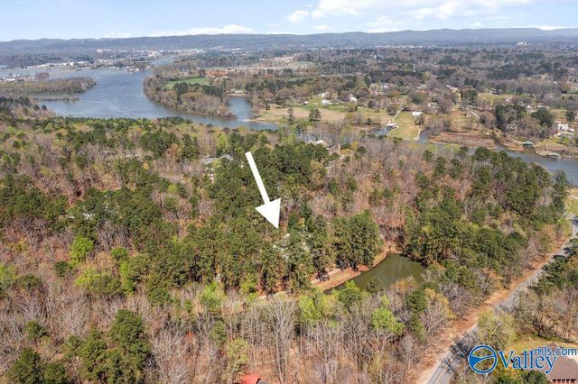 120 River Brow Drive, Gadsden, AL 35901