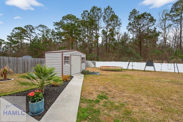 356 Palmer Place Lane NE, Ludowici, GA 31316