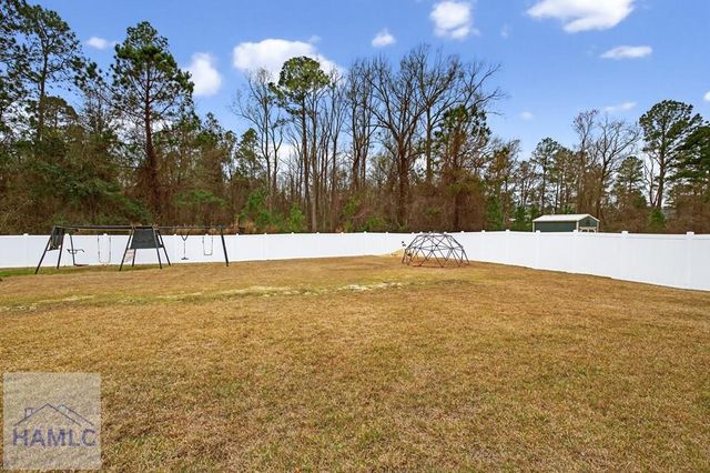 356 Palmer Place Lane NE, Ludowici, GA 31316