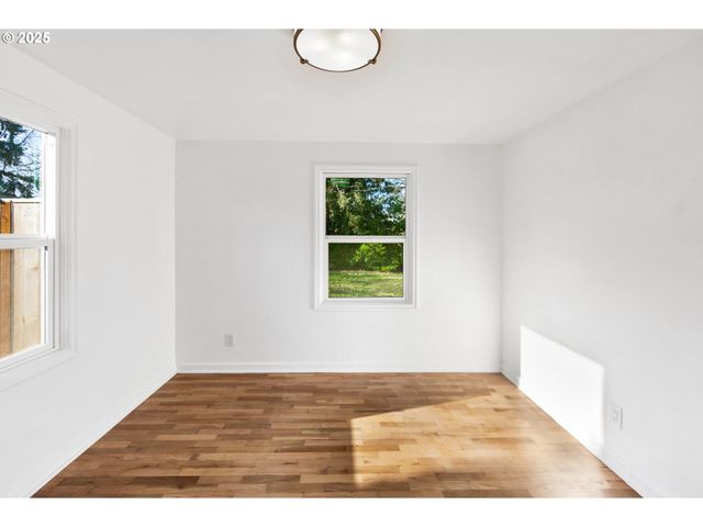 5825 Sw LOMBARD Ave, Beaverton, OR 97005