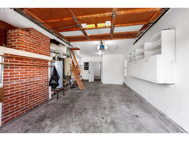 5825 Sw LOMBARD Ave, Beaverton, OR 97005