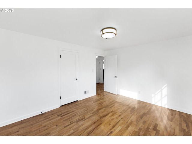 5825 Sw LOMBARD Ave, Beaverton, OR 97005