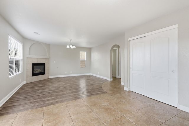 721 Valley Meadows Drive NE, Rio Rancho, NM 87144