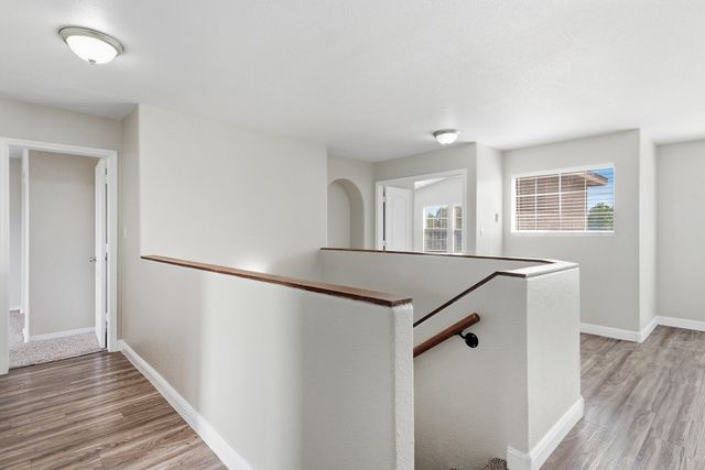 721 Valley Meadows Drive NE, Rio Rancho, NM 87144