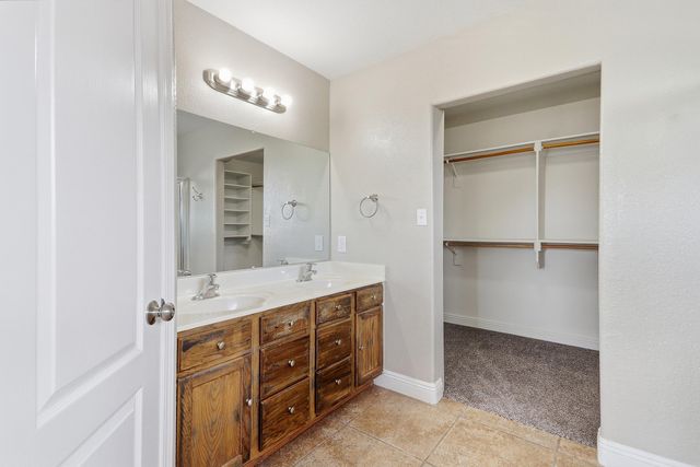 721 Valley Meadows Drive NE, Rio Rancho, NM 87144