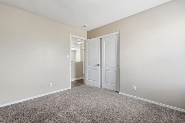 721 Valley Meadows Drive NE, Rio Rancho, NM 87144