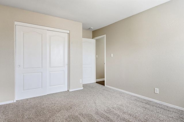721 Valley Meadows Drive NE, Rio Rancho, NM 87144