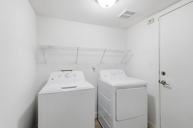 721 Valley Meadows Drive NE, Rio Rancho, NM 87144