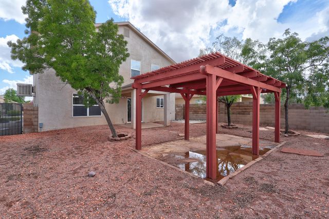 721 Valley Meadows Drive NE, Rio Rancho, NM 87144