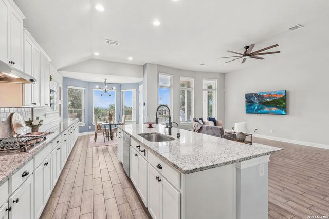 27815 Recanto, San Antonio, TX 78260