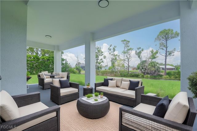 1014 SW 8th PL, Cape Coral, FL 33991