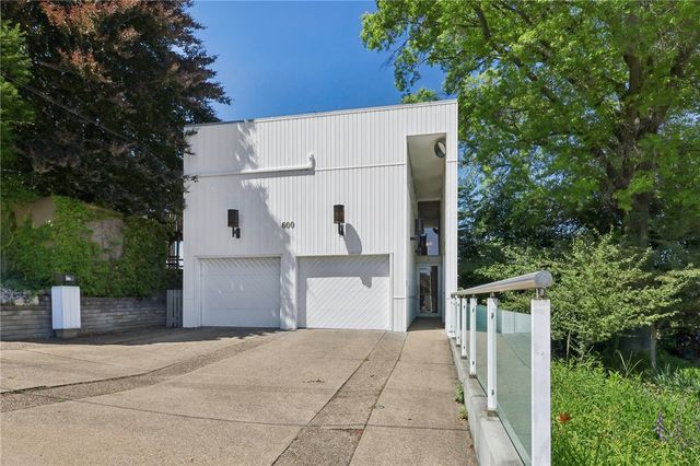 600 Grandview Avenue, Mt Washington, PA 15211