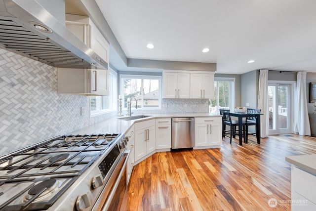 4905 NE 19th Court, Renton, WA 98059