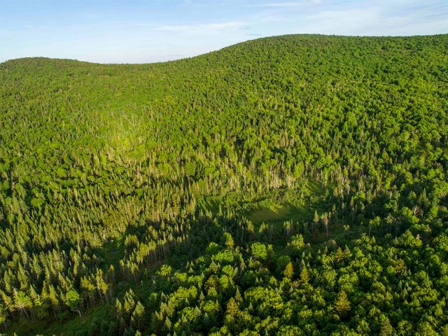 7 & 8 Diamond Pond Park Road B, Stewartstown, NH 03576