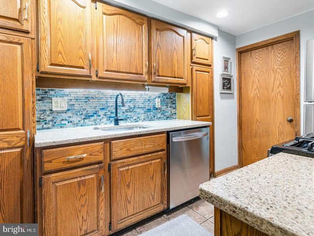 9308 LANSFORD ST, Philadelphia, PA 19114