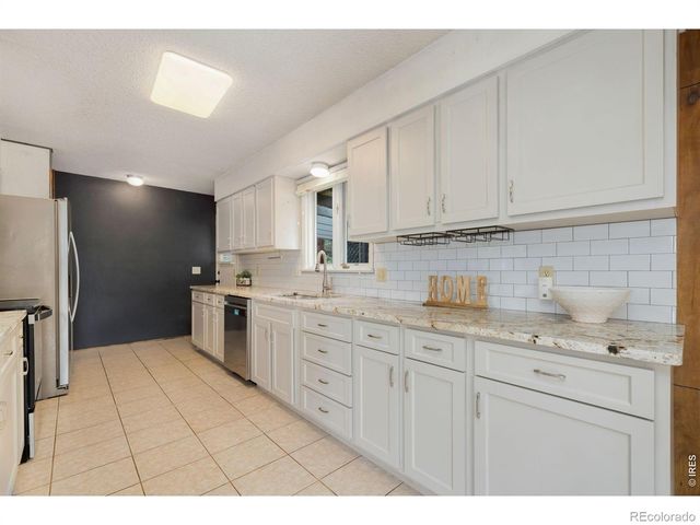 280 Old Man Mountain Lane, Estes Park, CO 80517