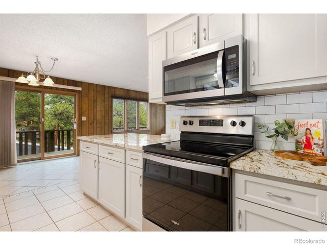 280 Old Man Mountain Lane, Estes Park, CO 80517