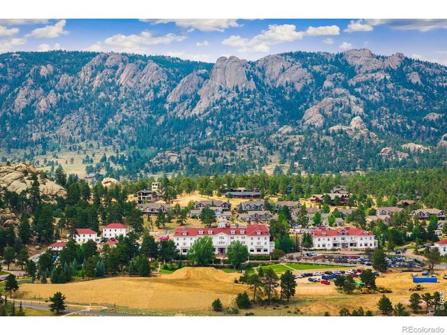 280 Old Man Mountain Lane, Estes Park, CO 80517